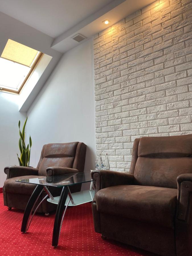 Hotel Marand Zaczernie ภายนอก รูปภาพ